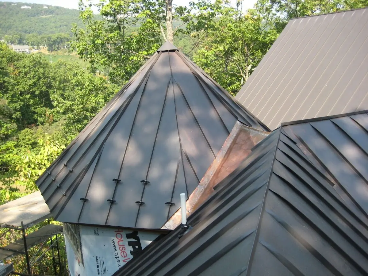 Professional Gutter Cleaning by Craftsman Roofing in Indio